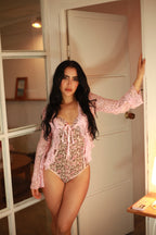 Body Rosalía floral rosa